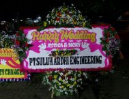 bunga papan happy wedding WE-005