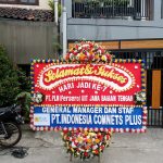 Bunga papan pembukaan